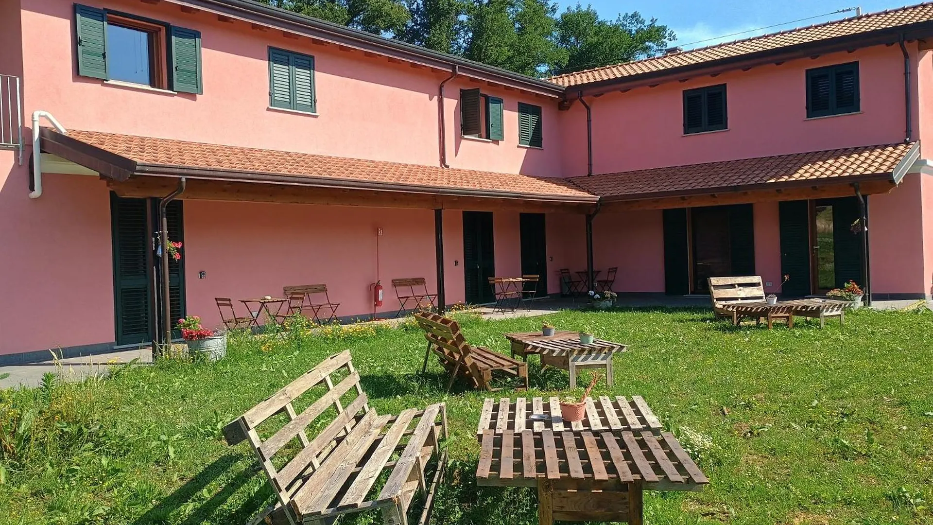 Dalla Gina E Paolino B&B アウッラ ゲストハウス